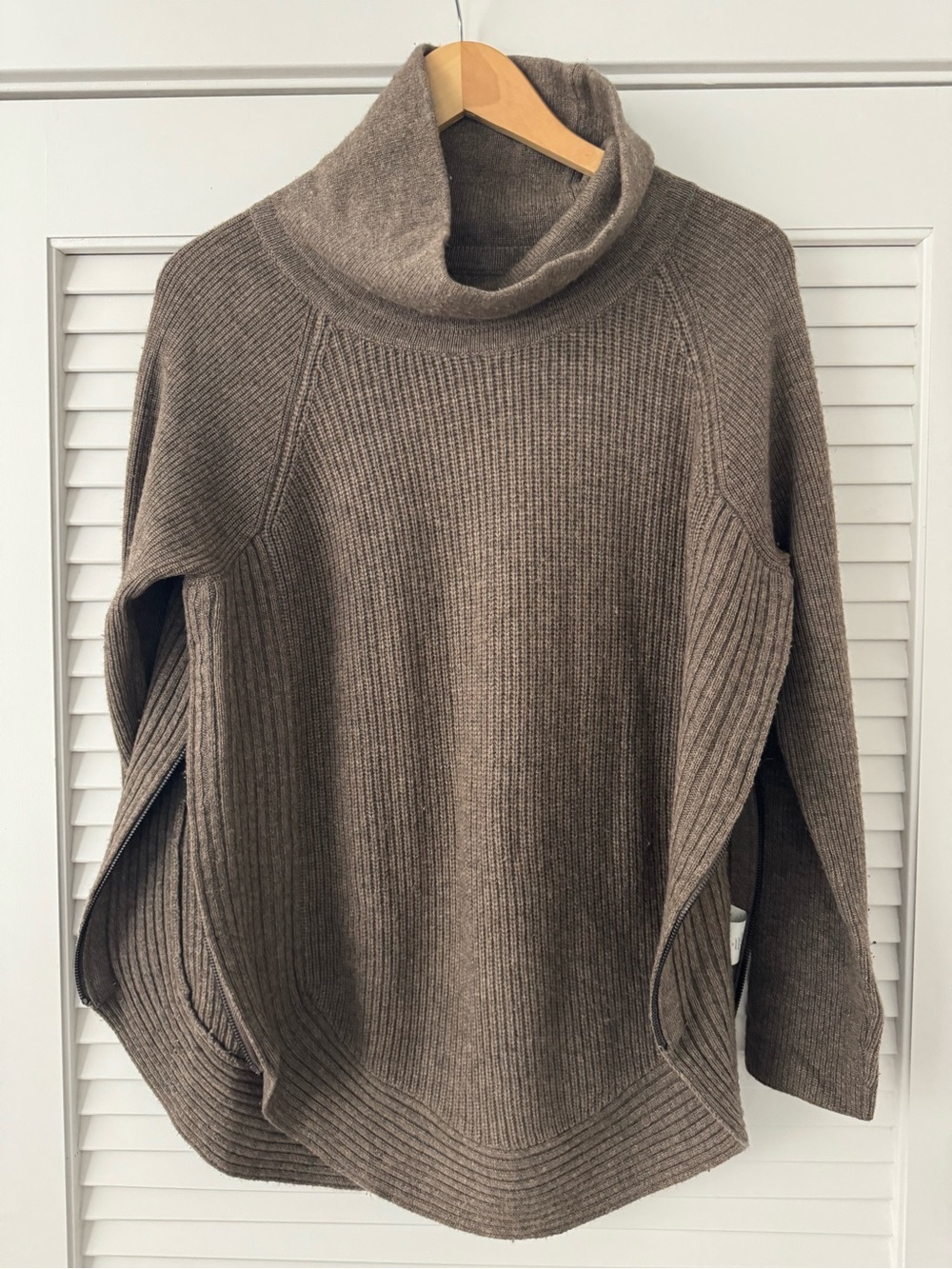 Vince Brown Ribbed Turtleneck Sweater